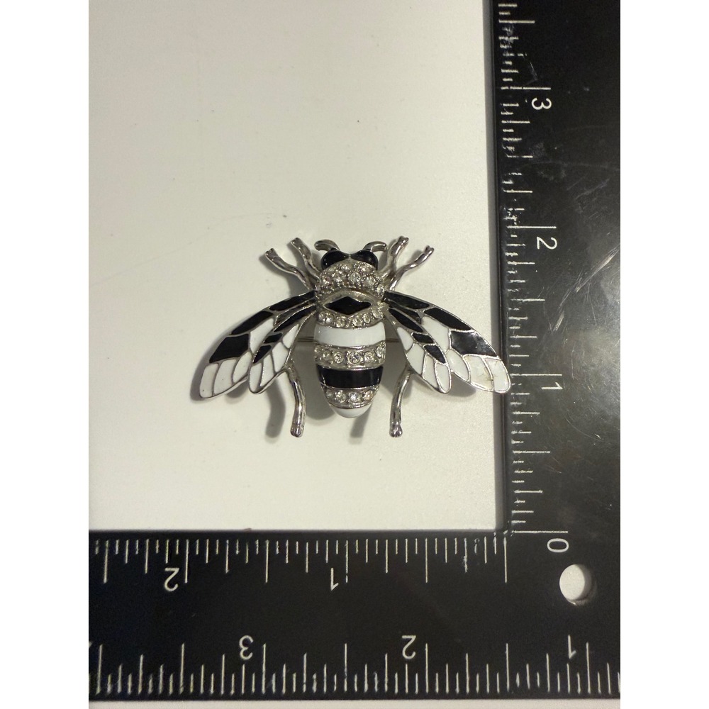 TJ Silver Tone Black White Enamel Rhinestone Bee Brooch Pin Vintage Style Insect